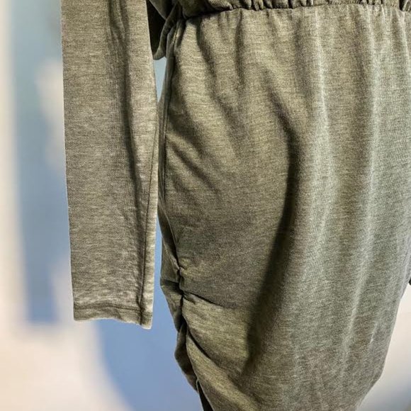 NEW EXPRESS Long Sleeve Ruched Sides Dress - Picture 3 of 4